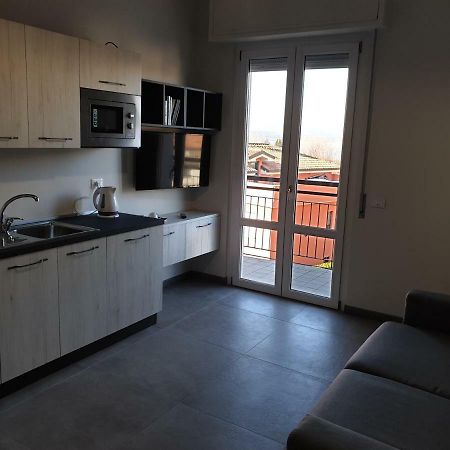 Sun Lake Apartments Десенцано дел Гарда Екстериор снимка