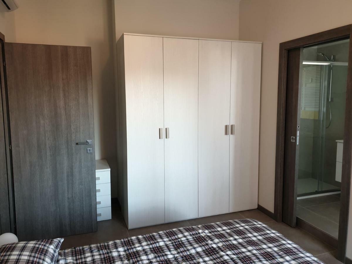 Sun Lake Apartments Десенцано дел Гарда Екстериор снимка