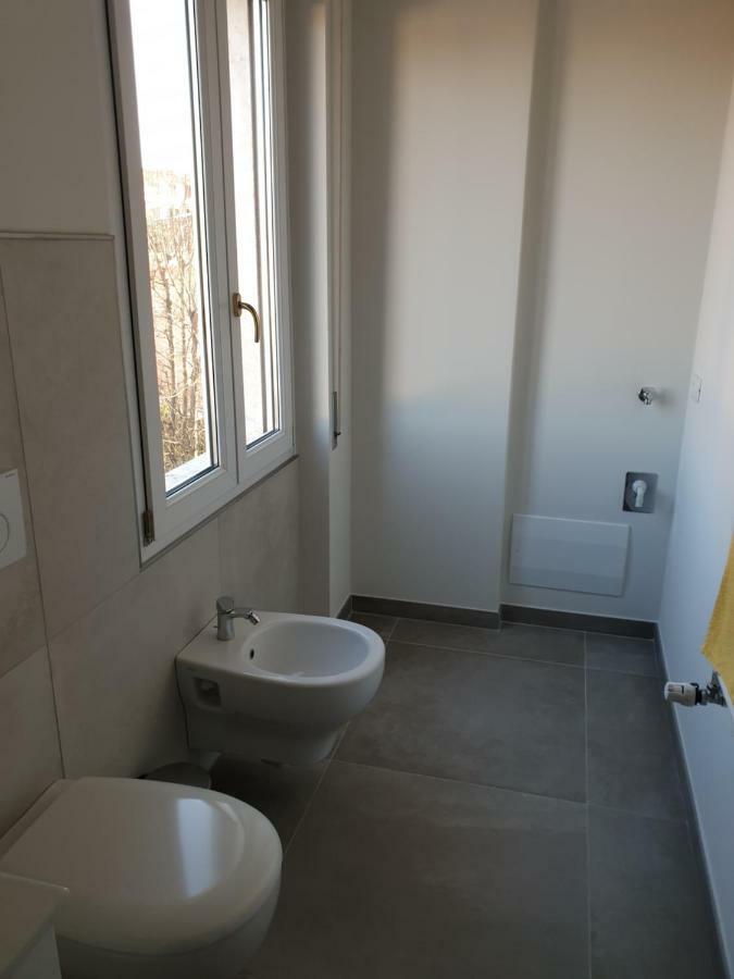 Sun Lake Apartments Десенцано дел Гарда Екстериор снимка
