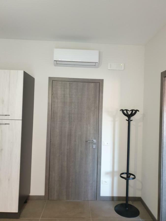 Sun Lake Apartments Десенцано дел Гарда Екстериор снимка